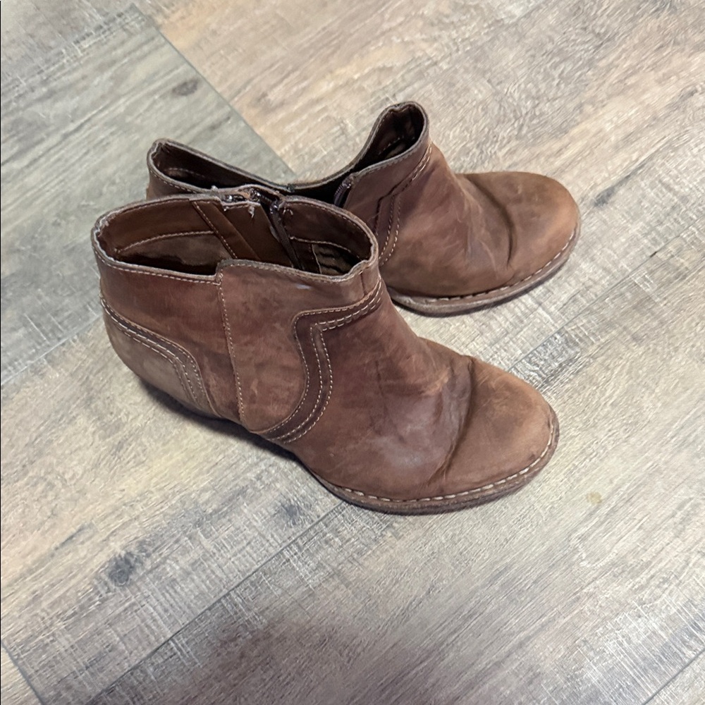 Clarks Rustic Brown Leather Booties - image 4